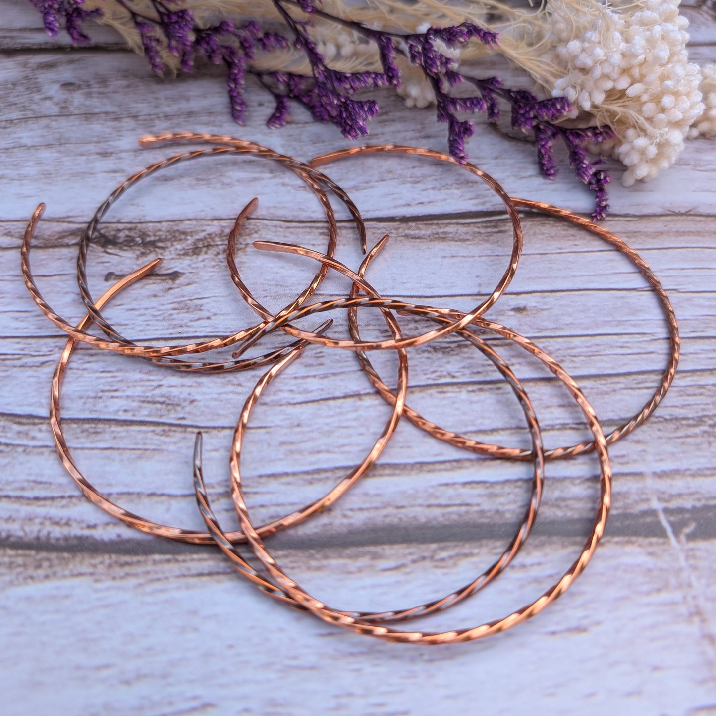 Hedgeroot Twist Cuff
